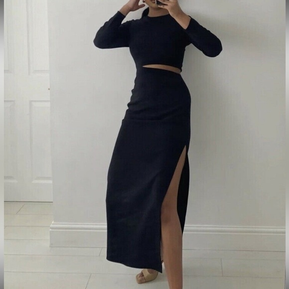 Zara Black Long Sleeve Dress with Unique Cutout - Picture 12 of 15